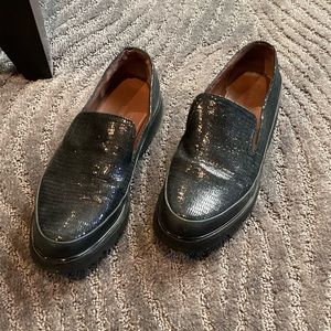 Donald J Pliner Black Leather Loafers Coco Lug Sole chunky Platform Loafers EUC